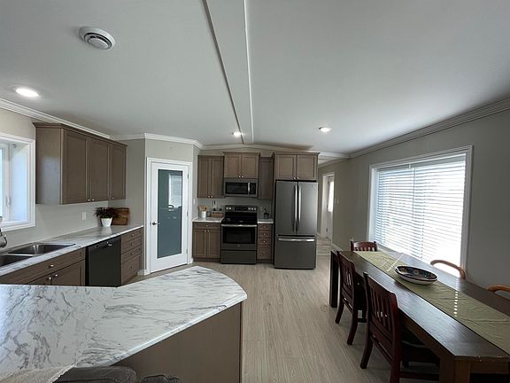4th image of 408 Fortune Cove Rd
