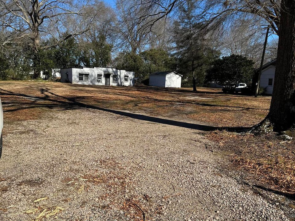 1st image of 3941 Wendell Blvd #2