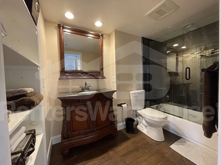 51 Island Way #906 — Photo 12
