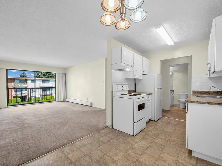 5130 Irving St — Photo 19