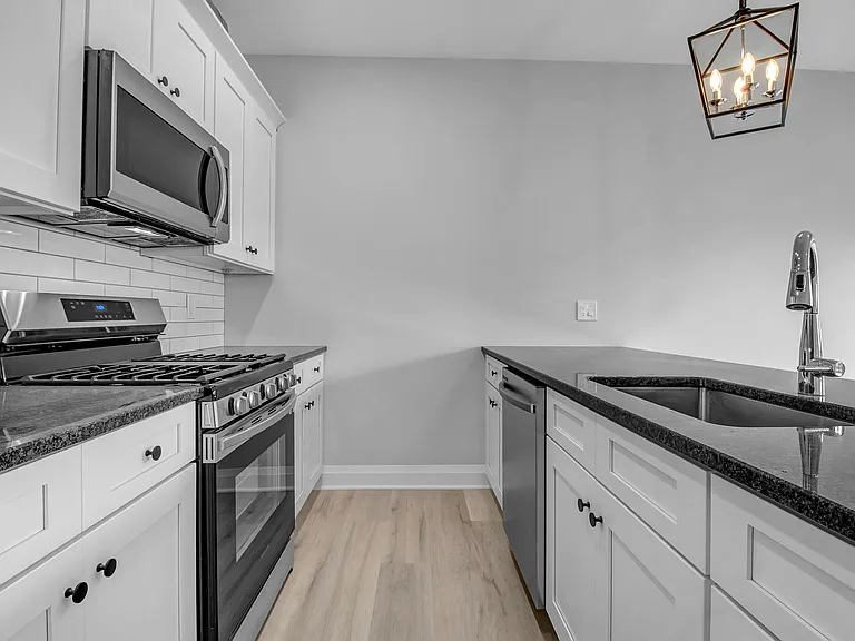 510 Tremont St — Photo 9