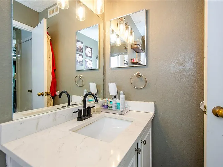 5157 Roswell Rd #2 — Photo 21
