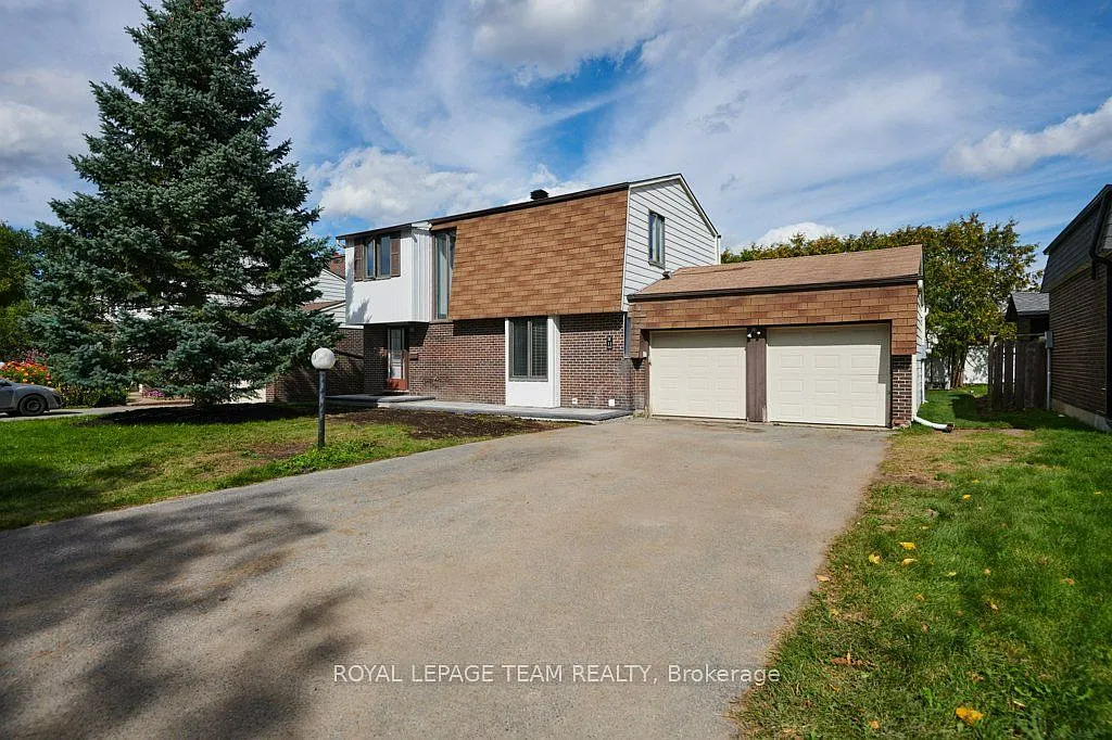 4 bed, $2,995 — Photo 1