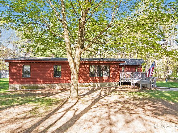 2nd image of 9241 Whispering Pines Ave