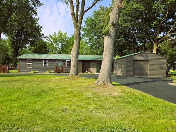 901 Marina Dr, Blossvale, NY 13308
