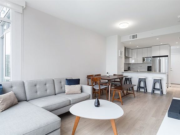 5th image of 1788 Gilmore Ave #2609