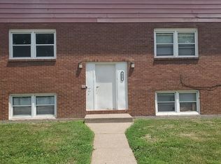 620 W 63rd, Davenport, IA 52806