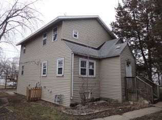 420 Brierhill Dr, Round Lake Park, IL