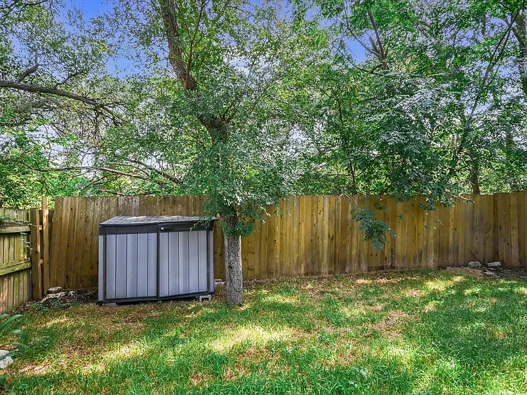 4902 Duval Rd #H1 — Photo 16