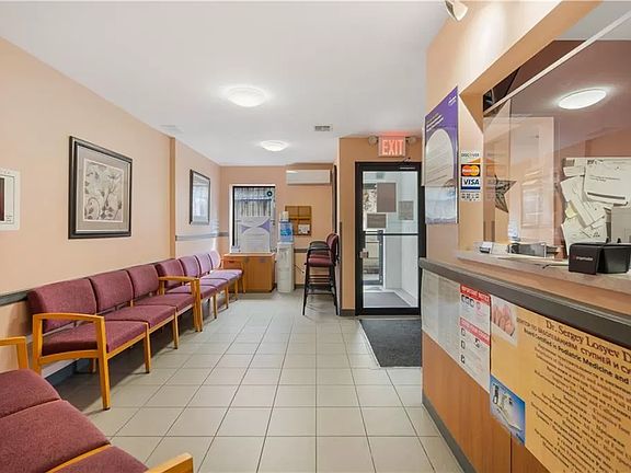 2nd image of 153 Bay 26 St #C