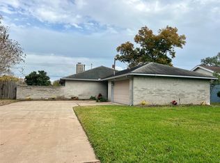1708 Crestwood Ct, Texas City, TX 77591