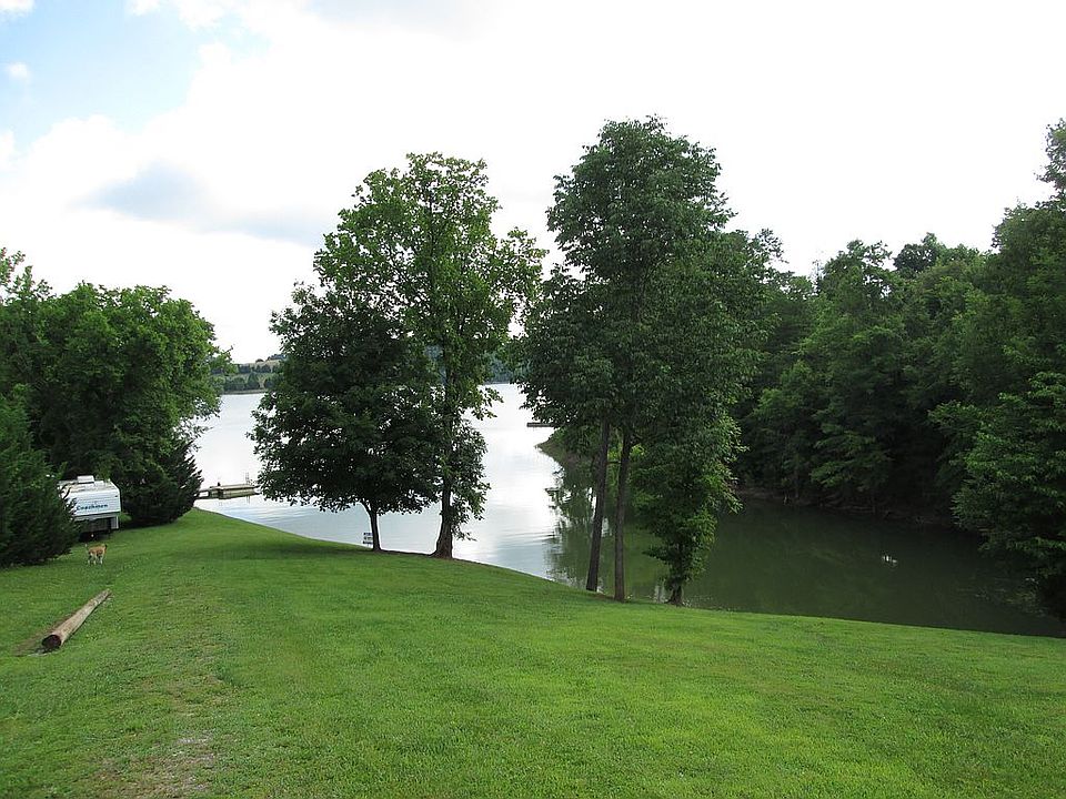 1st image of Lakeside Dr