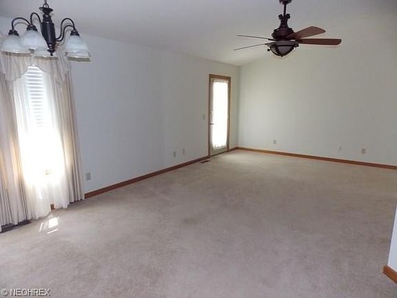 4th image of 1418 Glenbrook Ave