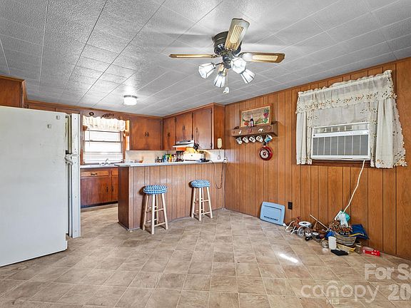 5th image of 407 Conwell Rd