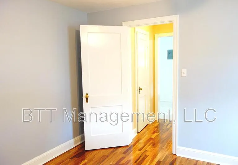 8210 Greenwood Ave #1 — Photo 39