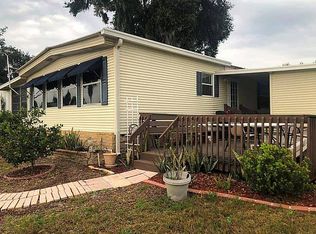 137 S Lake Dr, Leesburg, FL 34788