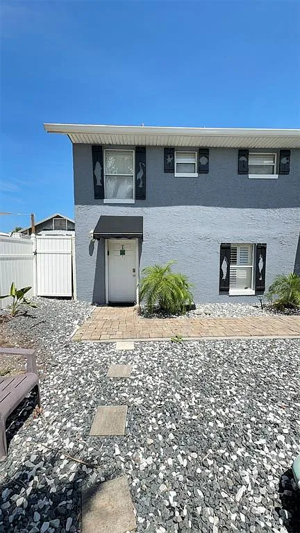 1 bed, 1.0 bath, 484 sqft, $1,550 — Photo 1