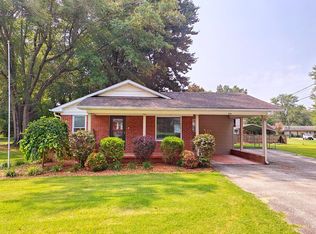 276 Mebanewood Dr, Huntingdon, TN 38344