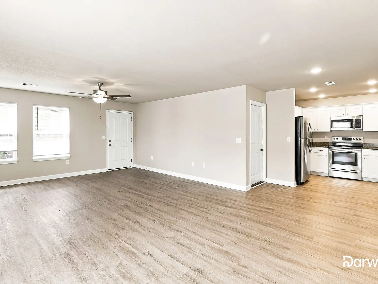 3 bed, 2.0 bath, 1253 sqft, $1,700 — Photo 3
