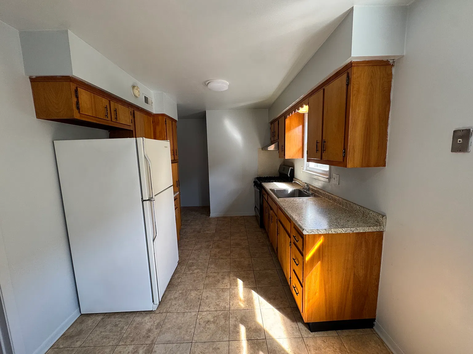 2 bed, $2,300 — Photo 4