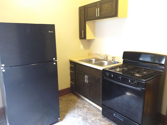 3rd image of 602-604-606-608 W 3rd St #10571531