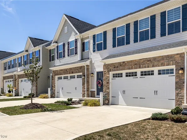 1135 Starboard Dr, Medina, OH 44256