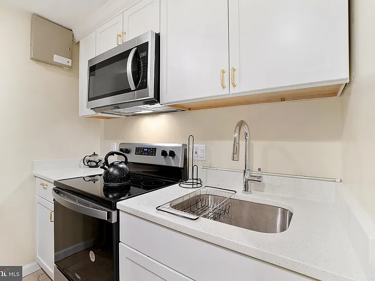 2505 Falling Brook Ter — Photo 16