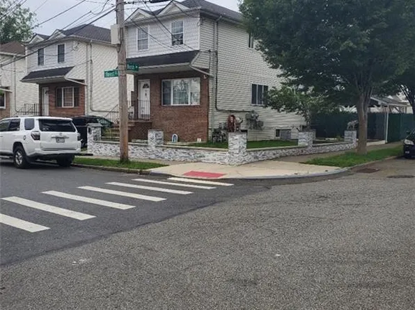 24 Forest Ct, Staten Island, NY 10303