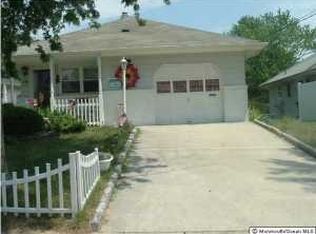 19 Mount Ararat Ln, Toms River, NJ