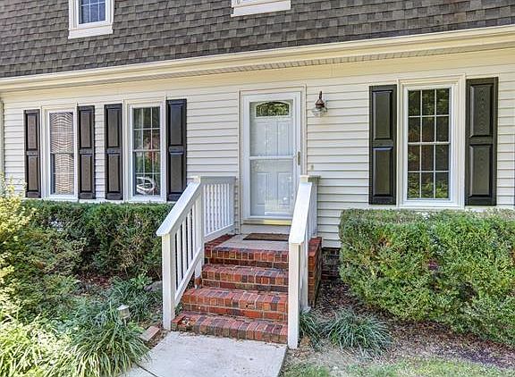 2nd image of 4711 Archduke Ct