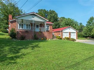 3565 Chimney Rock Rd, Hendersonville, NC 28792