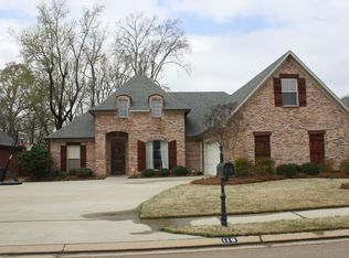 119 Bradshaw Xing, Canton, MS 39046