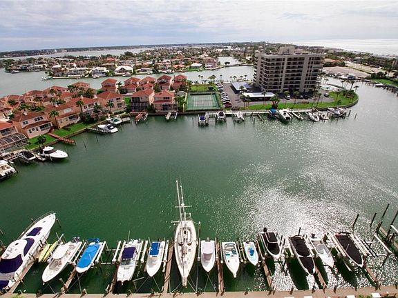 5th image of 1621 Gulf Blvd APT 1403