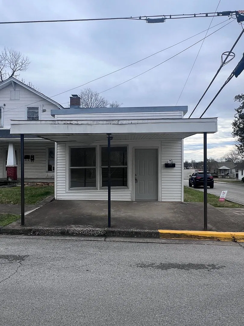 A-D 1372 Indianola Street — Photo 1