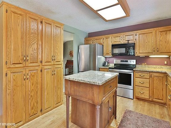 5th image of 6011 178th Ln NW