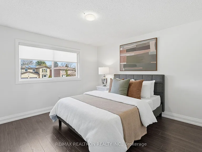 117 Cardinal Cres #UPPER — Photo 27