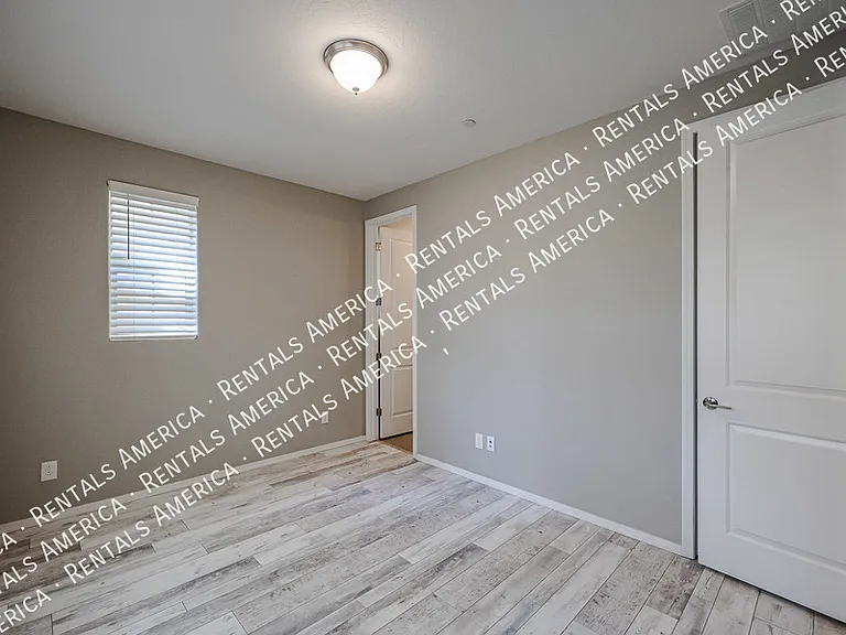 2751 S Balsam Dr — Photo 19