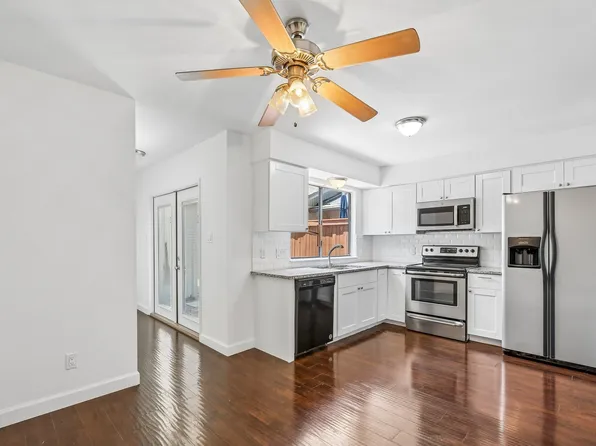 4202 Hudson Bend Rd APT B, Austin, TX 78734