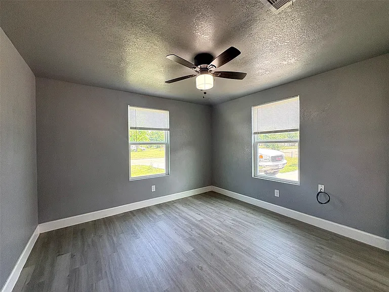 405 N Erskine St — Photo 9