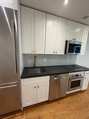 Kitchen, photo 1