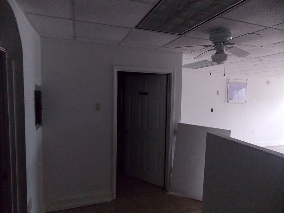 2nd image of 1741 N Broad St