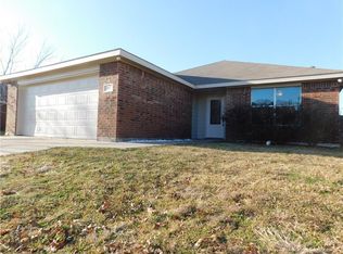 207 Christie Ln, Waxahachie, TX 75165