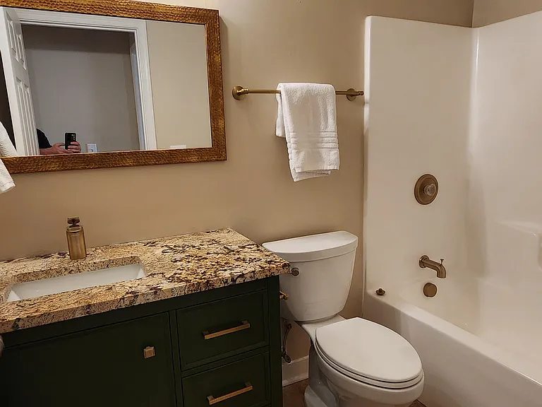 102 Waters Reach Ln — Photo 27