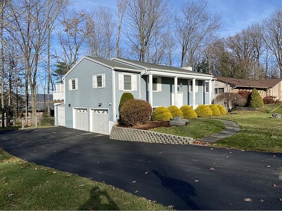 2nd image of 2449 Rhonda Dr