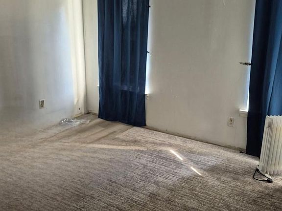 4th image of 2314 N Market St
