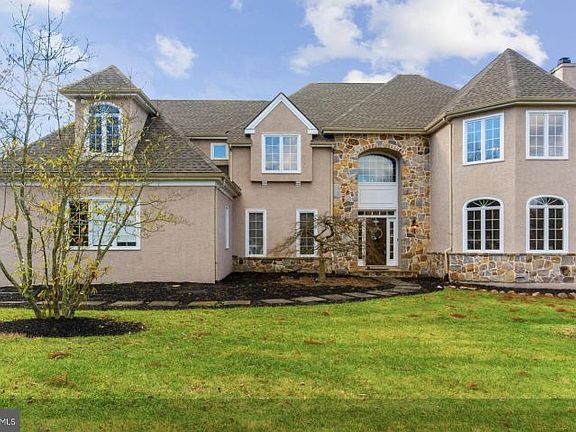 3rd image of 1161 Renwick Dr