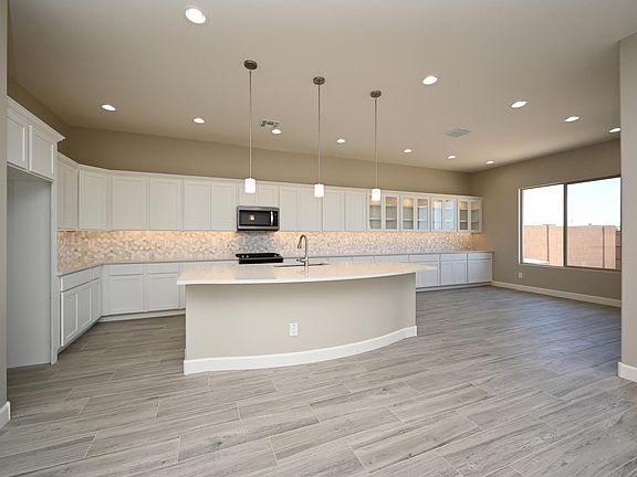 4th image of 17811 W Sunward Dr