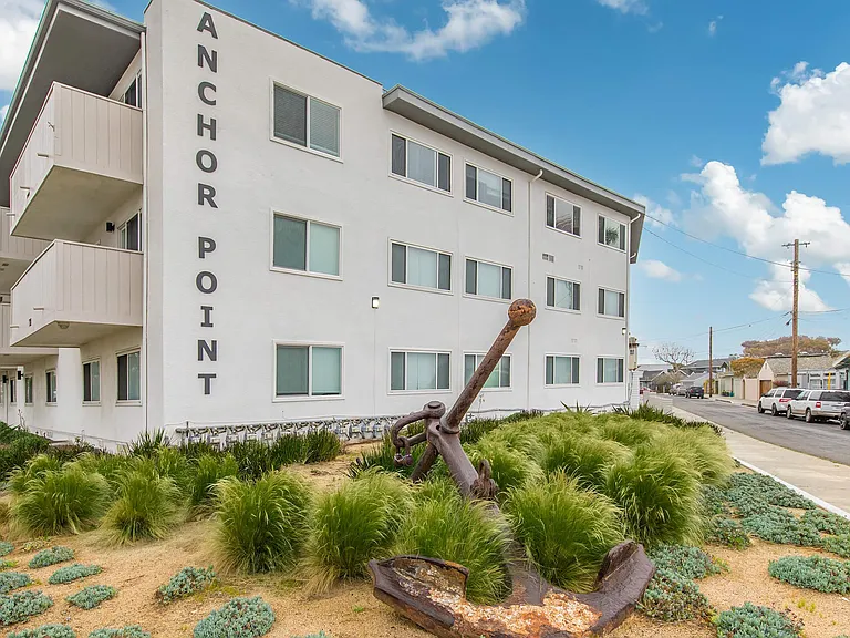 Anchor Point — Photo 25