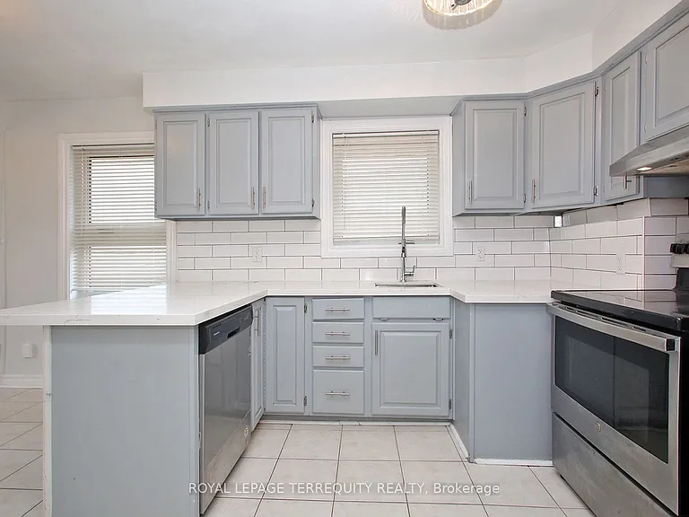 1 Barnes Cres — Photo 13