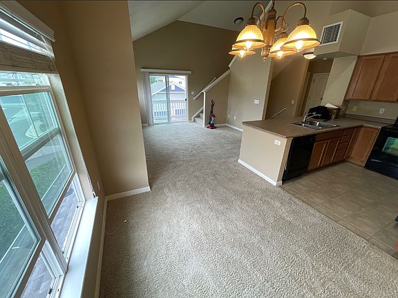 2nd image of 9498 Ashbury Cir Unit 202